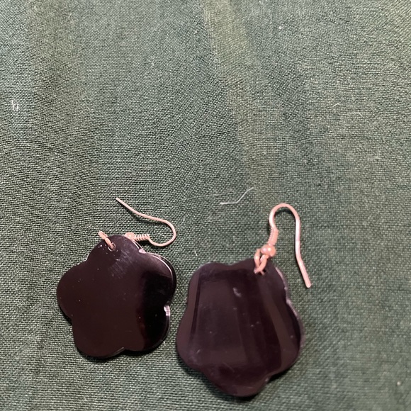 Hawaiian abalone earrings - Picture 2 of 2